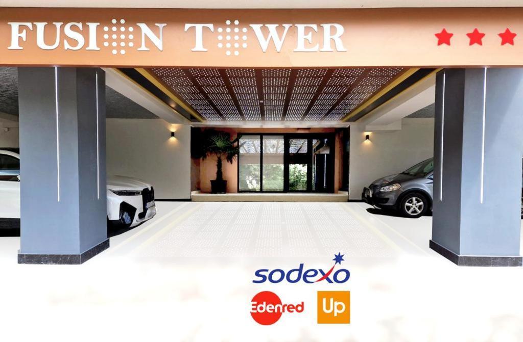 יאשי Apart Hotel Fusion Tower מראה חיצוני תמונה